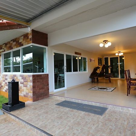 Baan Bangrak Residence Trang Exterior foto